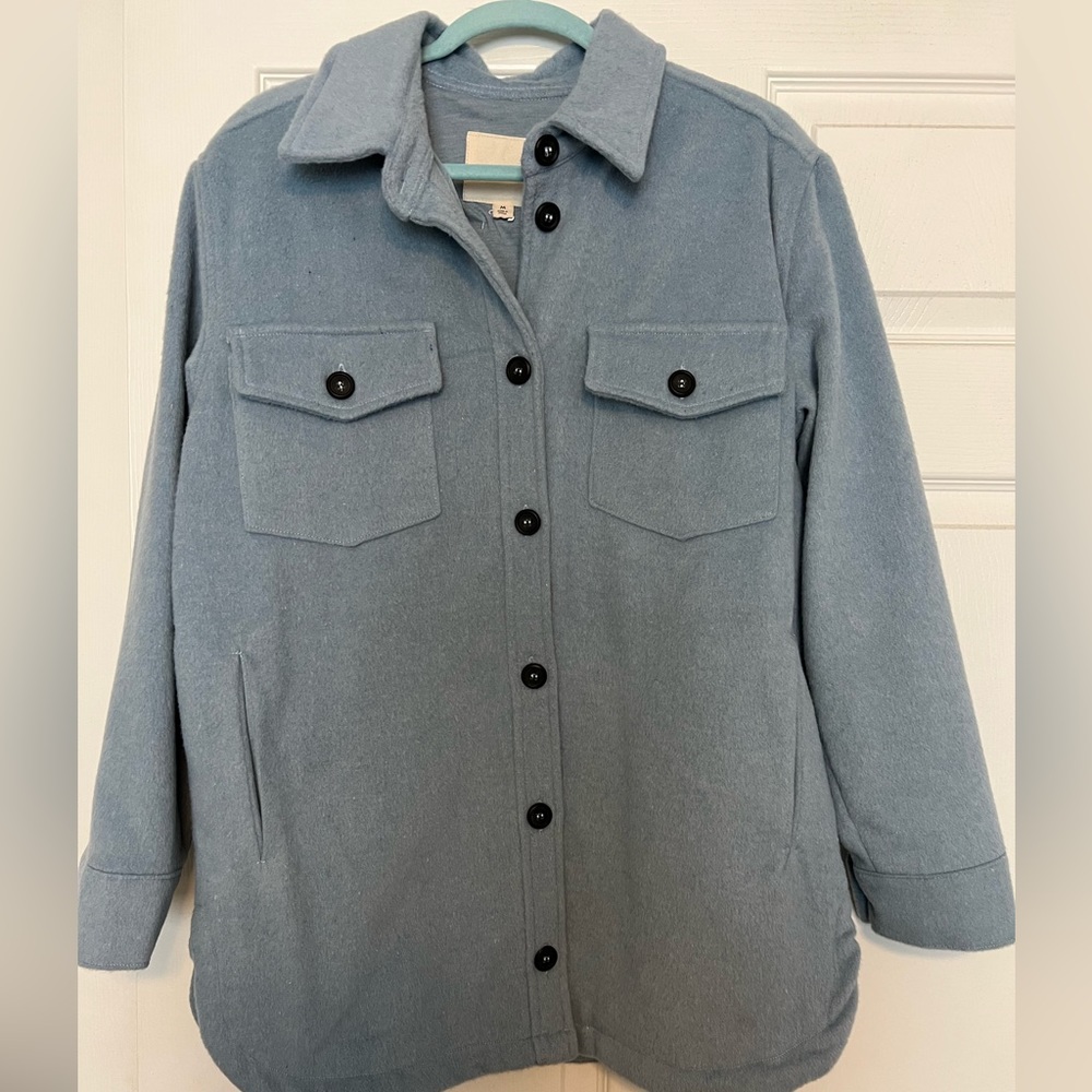 Dusty blue shaket! So cute!